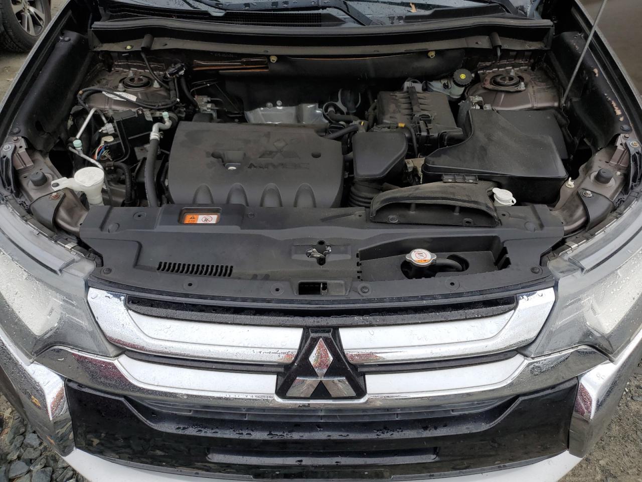 2016 Mitsubishi Outlander Se VIN: JA4AZ3A32GZ048510 Lot: 82391375