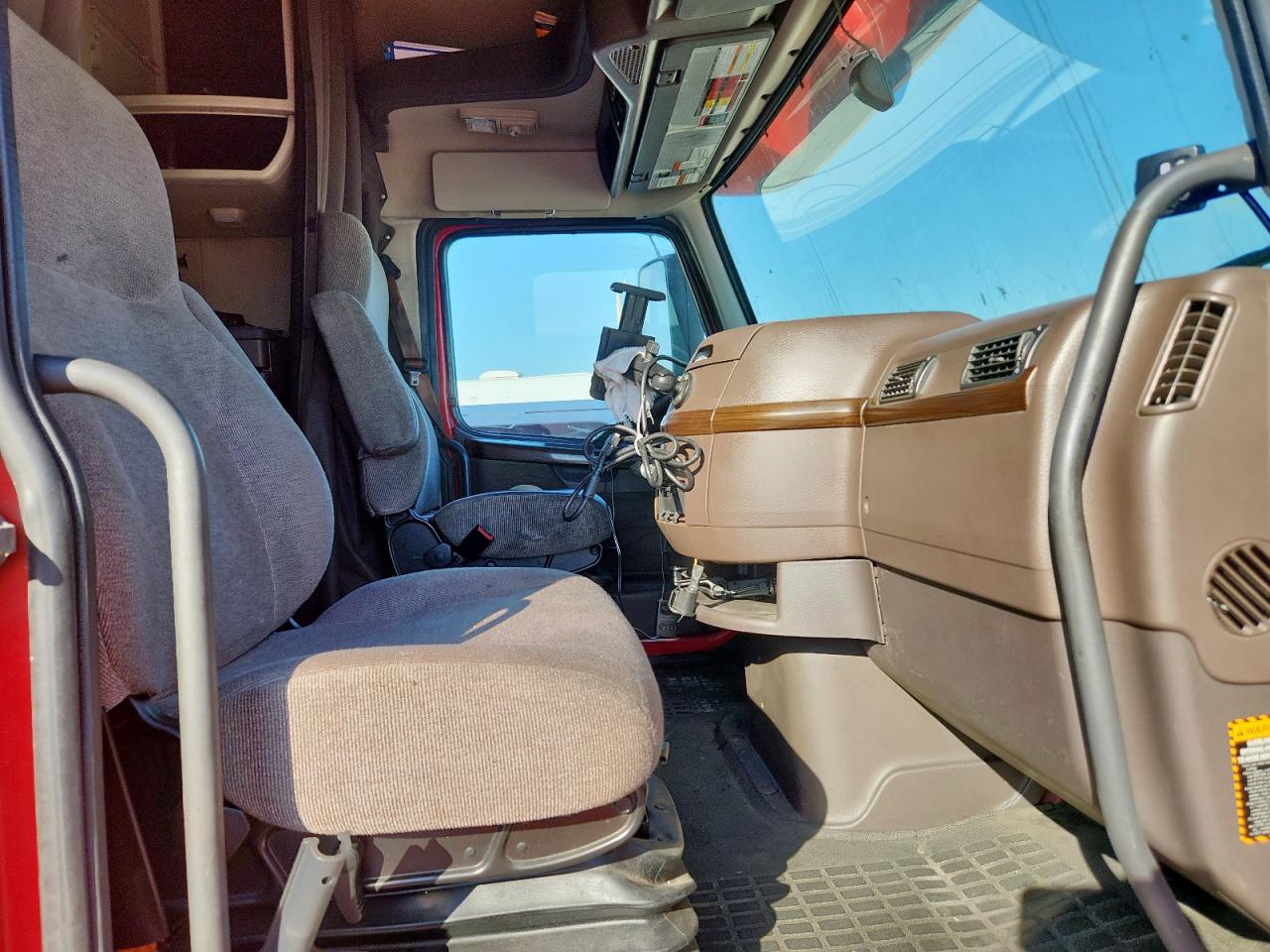 2017 Volvo Vnl Semi Truck VIN: 4V4NC9EH1HN972046 Lot: 85001545