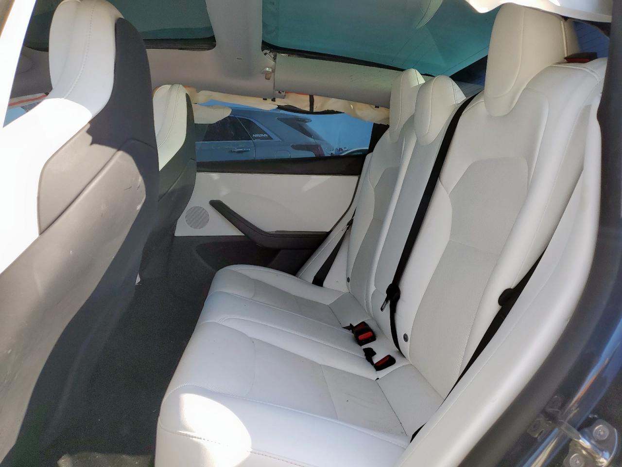 2024 Tesla Model 3 VIN: 5YJ3E1ET1RF843954 Lot: 82230655