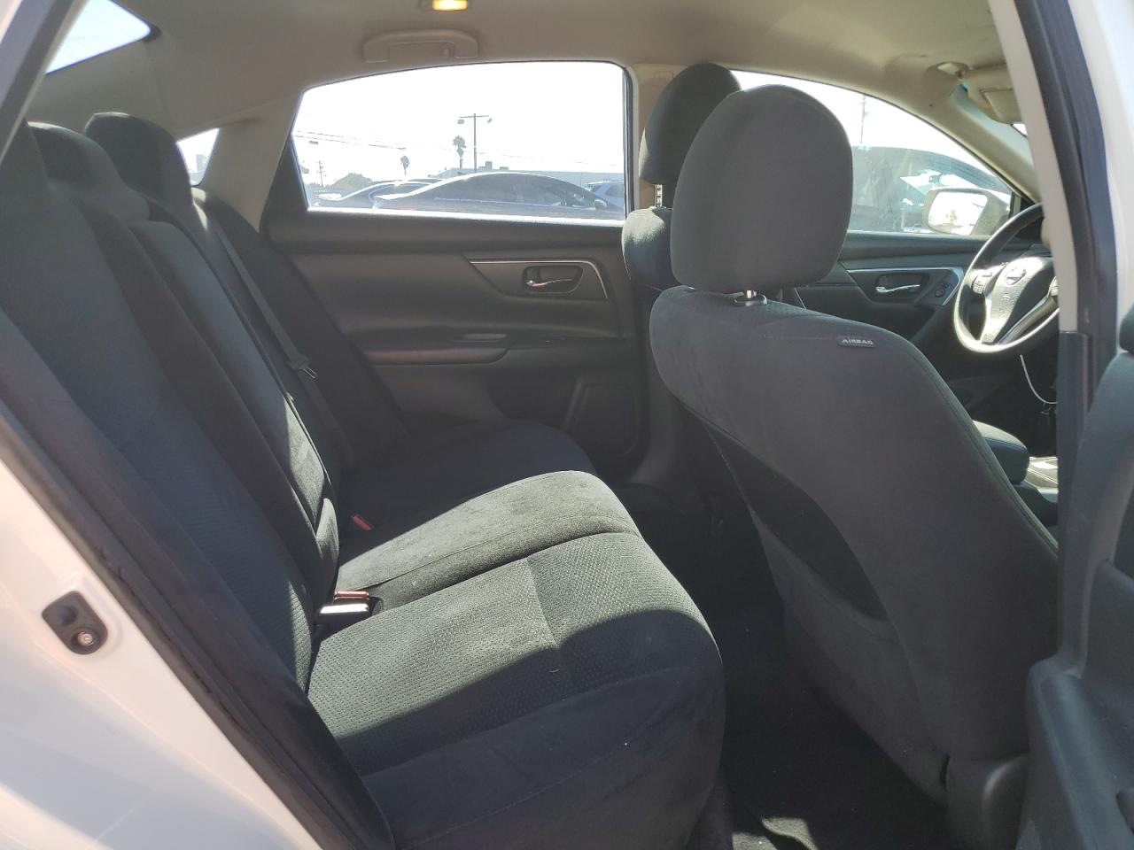 2015 Nissan Altima 2.5 VIN: 1N4AL3AP1FC463237 Lot: 85923355