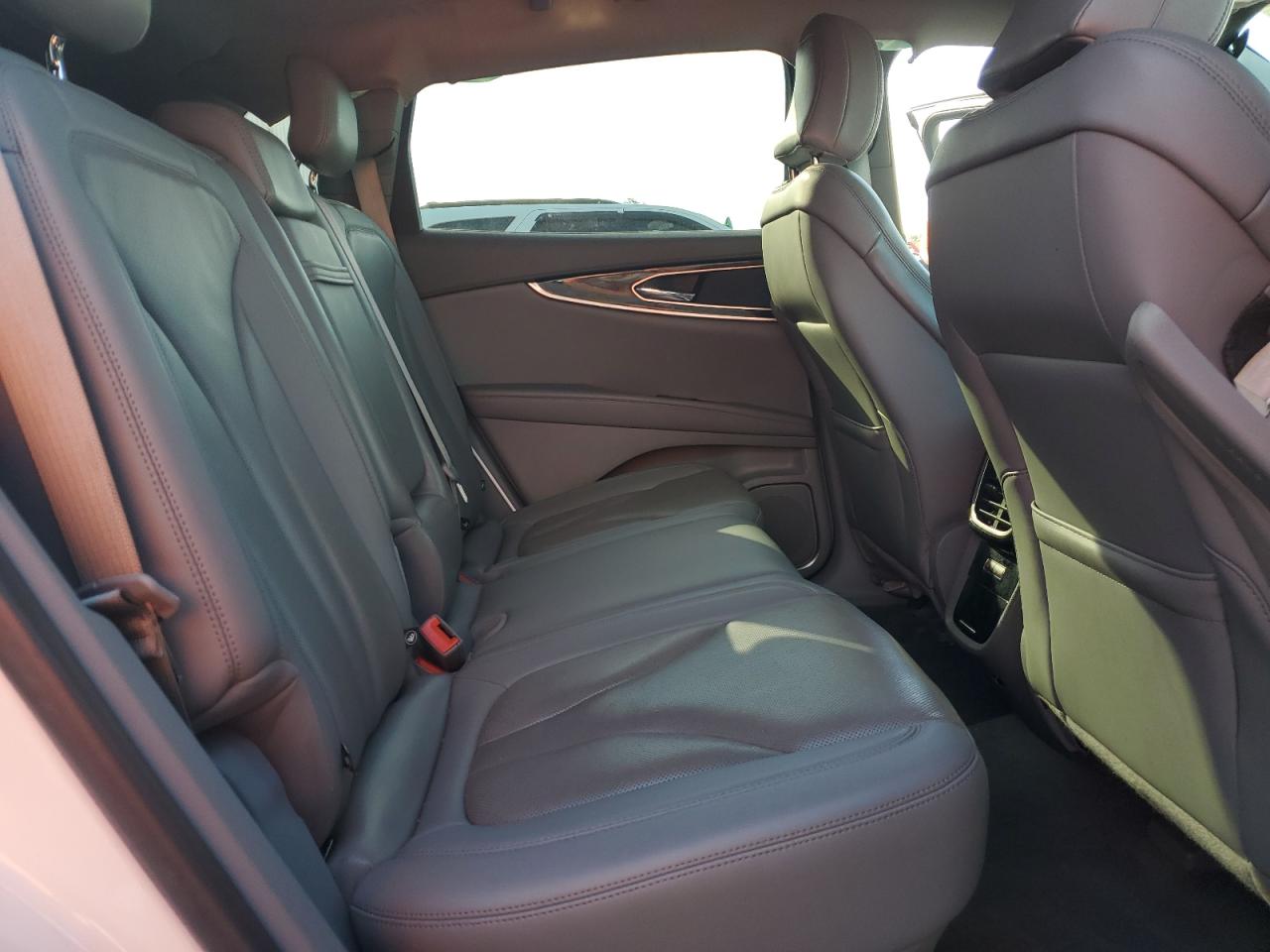 2022 Lincoln Nautilus Reserve VIN: 2LMPJ8KP8NBL10133 Lot: 87202745