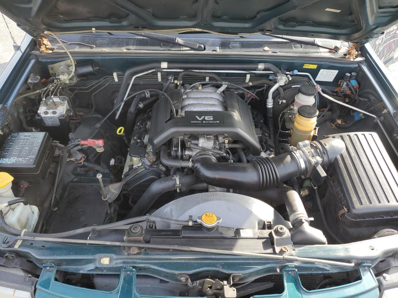 1998 Isuzu Rodeo S VIN: 4S2CM58W9W4300892 Lot: 85744175