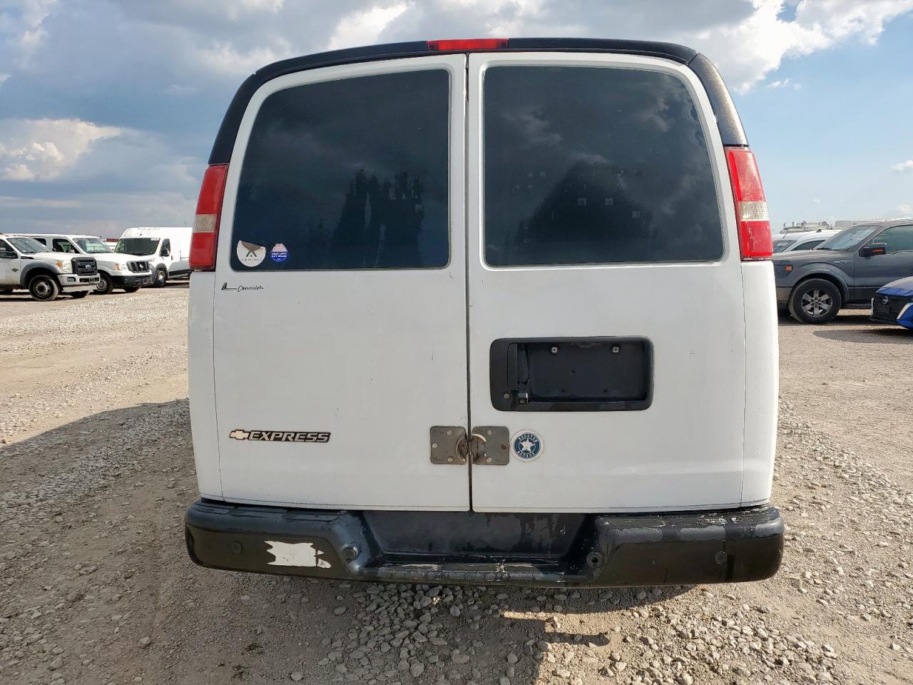 2017 Chevrolet Express G2500 VIN: 1GCWGBFFXH1311096 Lot: 84466205