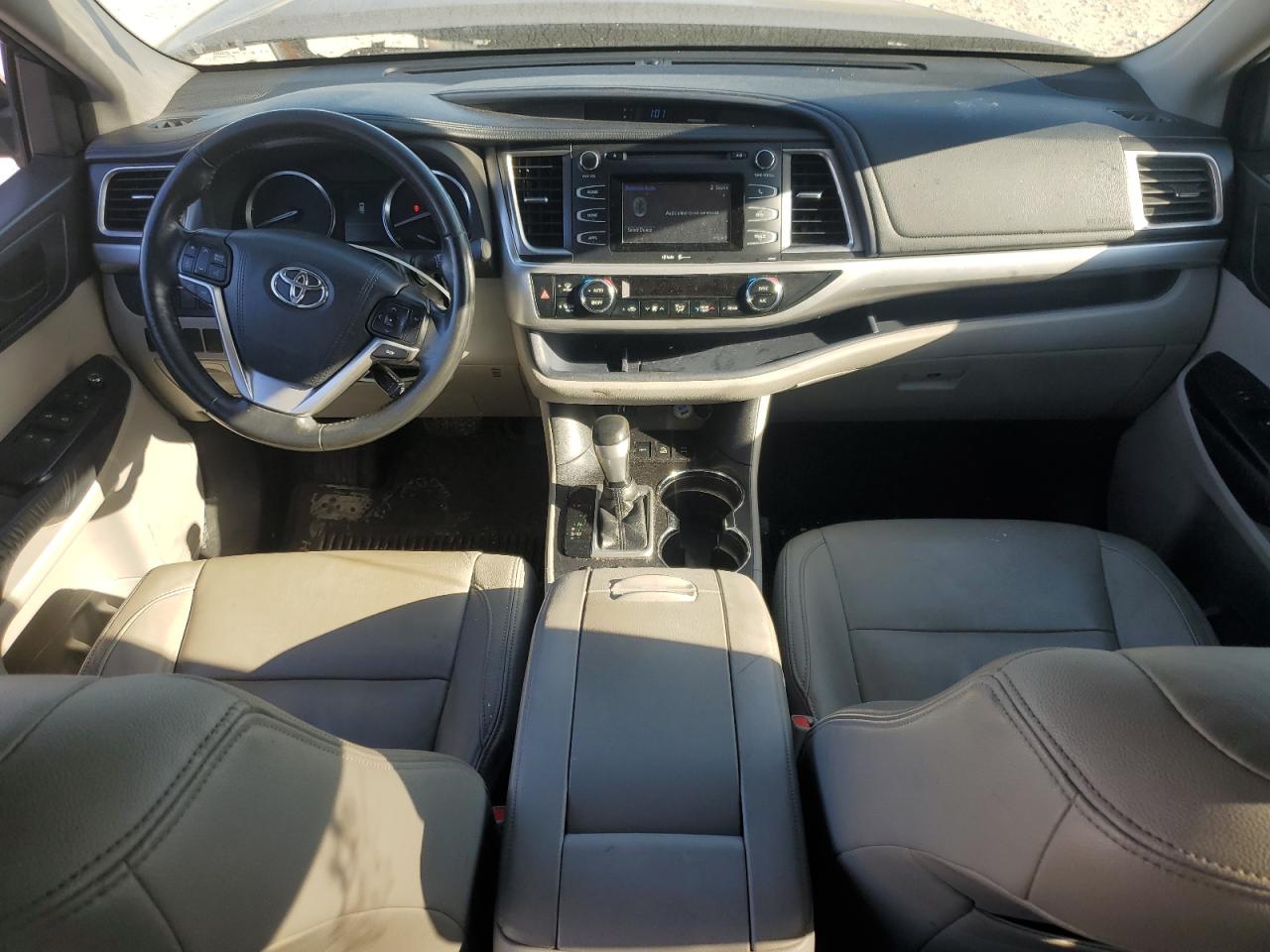 2015 Toyota Highlander Le VIN: 5TDBKRFH9FS191699 Lot: 86107525