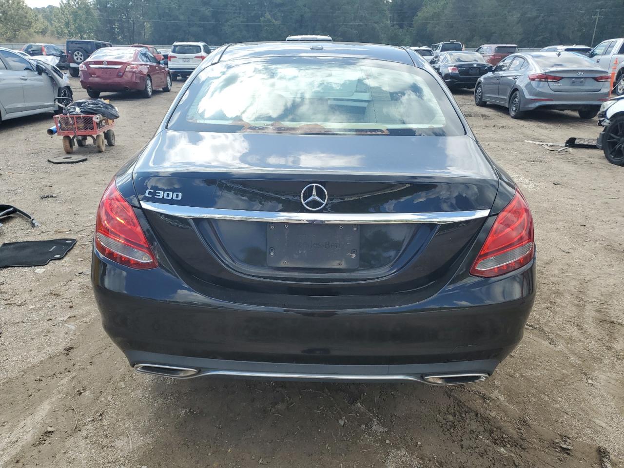 2017 Mercedes-Benz C 300 VIN: 55SWF4JB6HU229990 Lot: 85518415