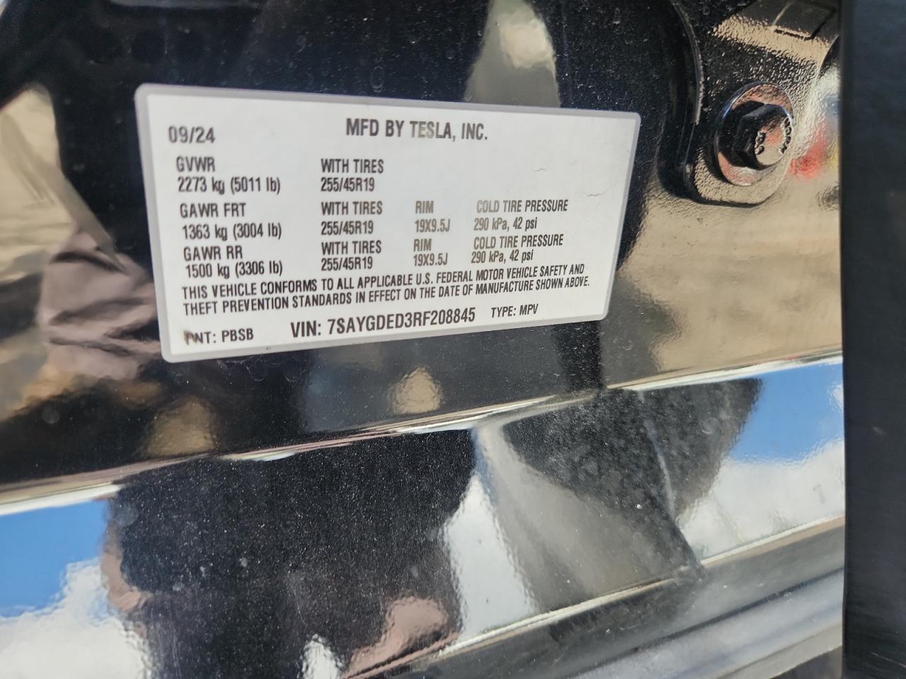 2024 Tesla Model Y VIN: 7SAYGDED3RF208845 Lot: 82191055