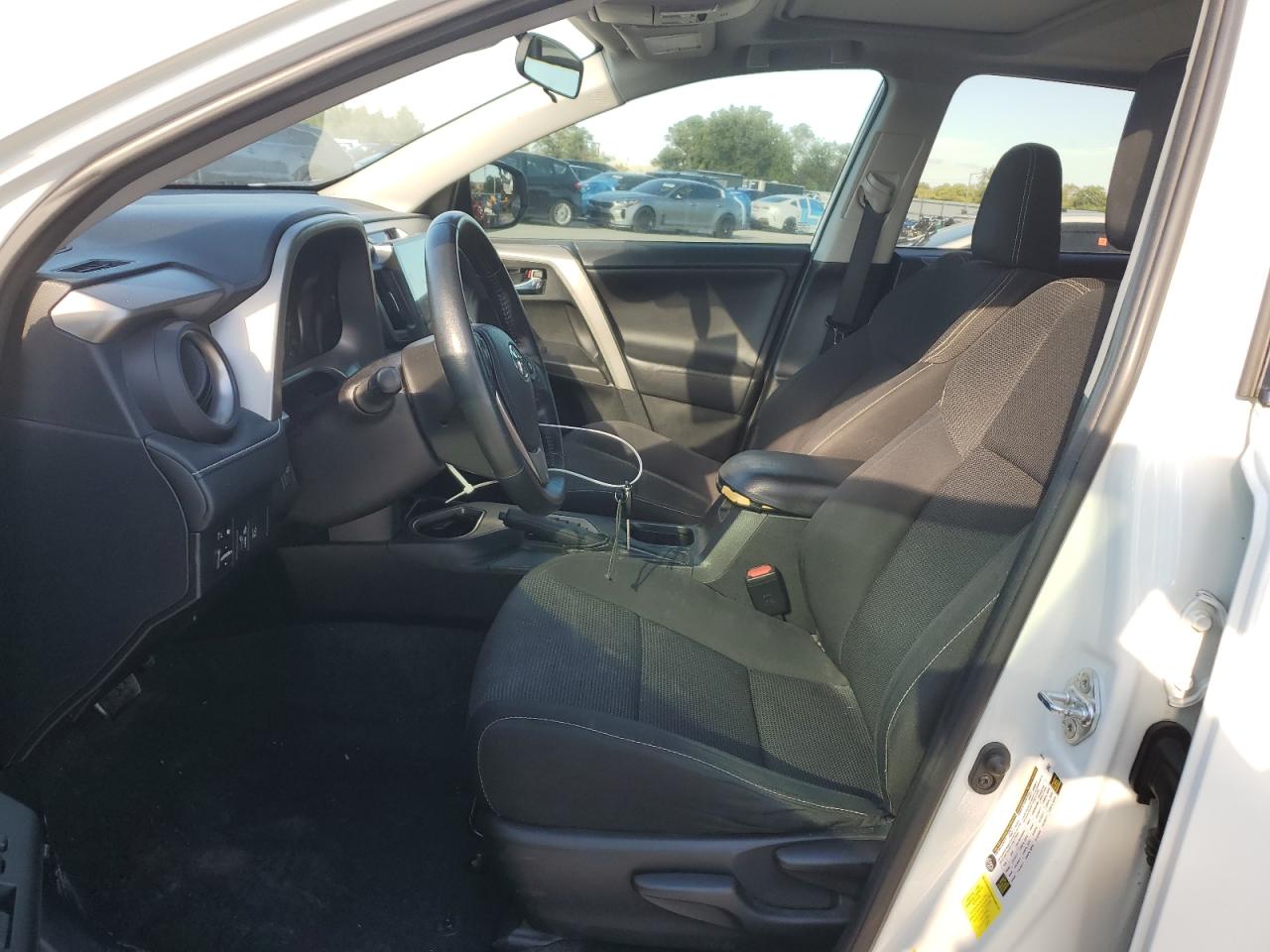 2017 Toyota Rav4 Xle VIN: 2T3WFREV0HW318192 Lot: 87416525