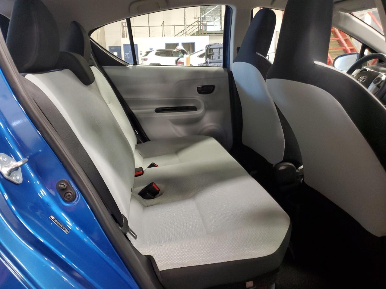 2014 Toyota Prius C VIN: JTDKDTB33E1075556 Lot: 84440905