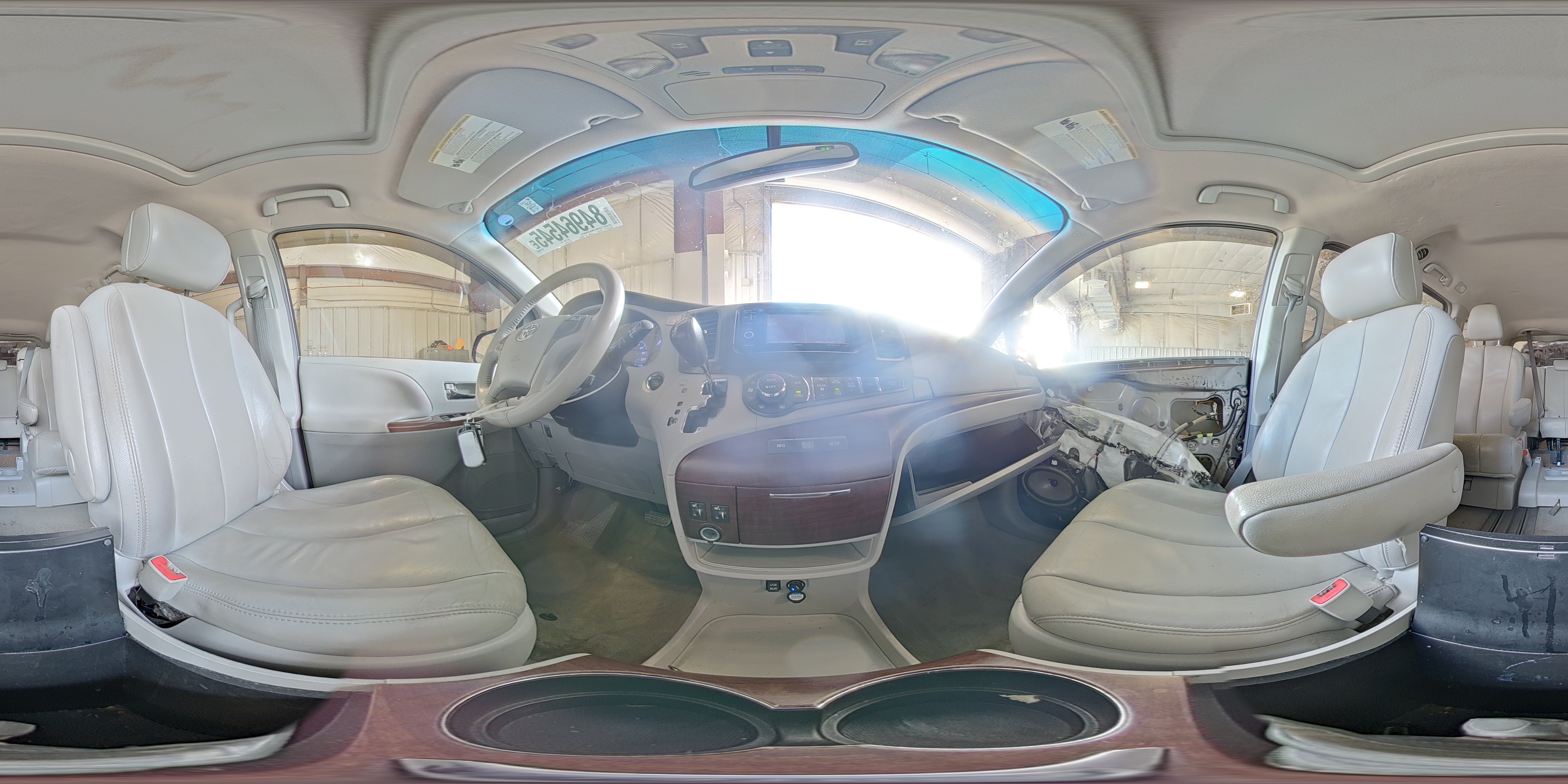 2013 Toyota Sienna Xle VIN: 5TDYK3DC3DS301481 Lot: 84964545