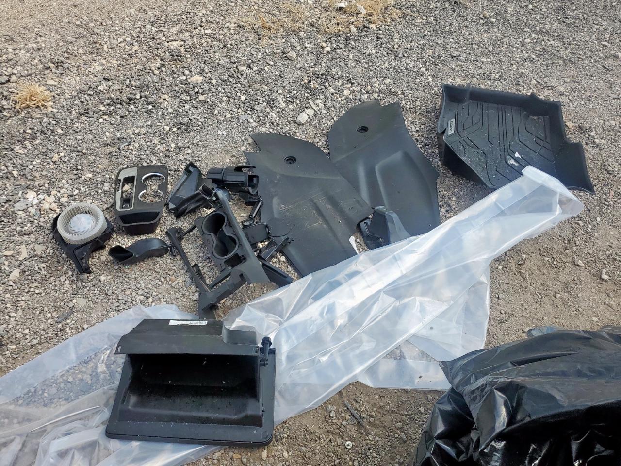 2019 Chevrolet Equinox Lt VIN: 2GNAXKEV5K6185776 Lot: 85515865