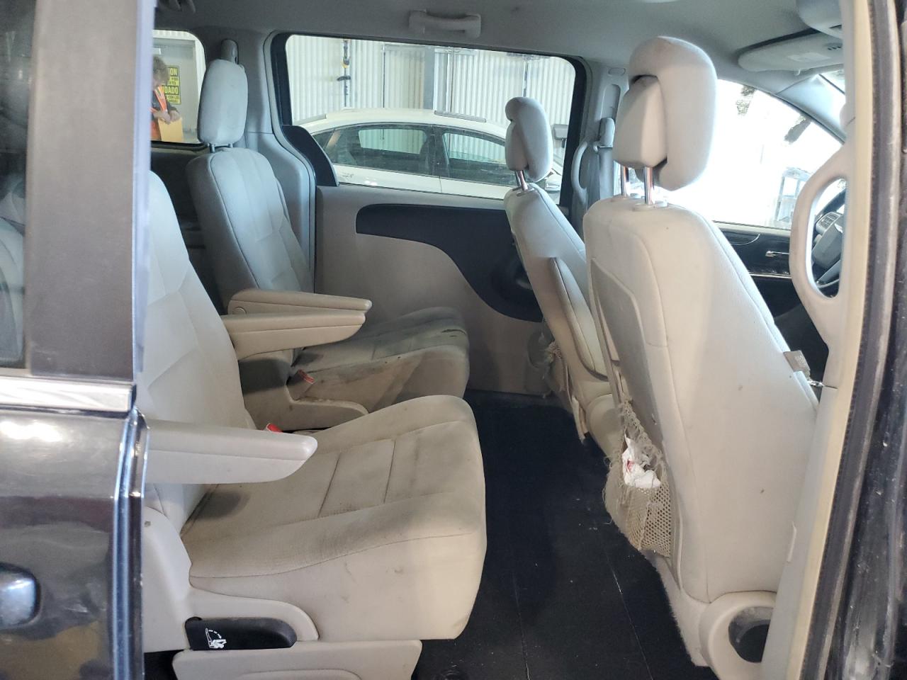 2011 Chrysler Town & Country Touring VIN: 2A4RR5DGXBR785955 Lot: 82220405