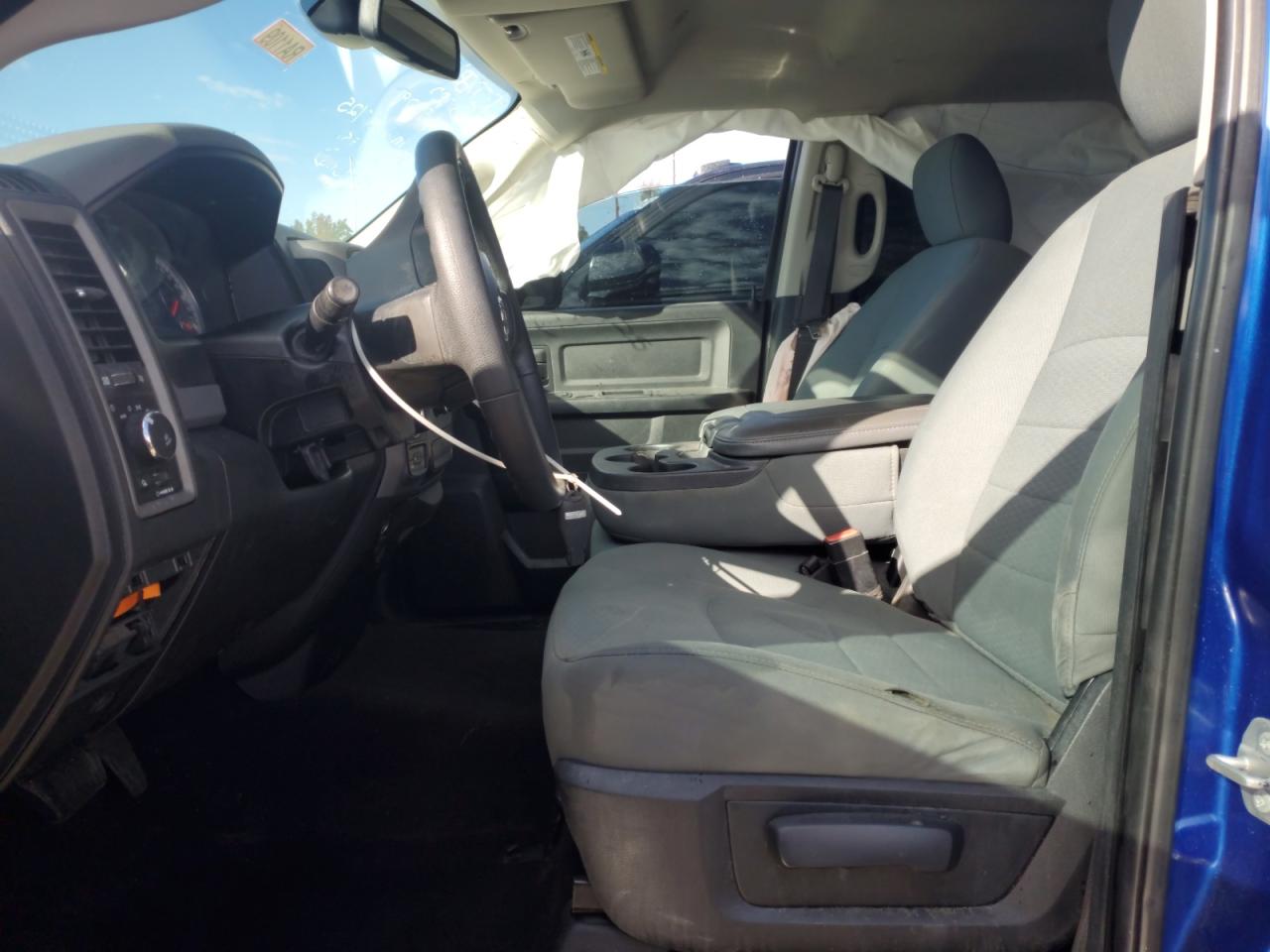 2018 Ram 1500 St VIN: 1C6RR7FG5JS352756 Lot: 87257575