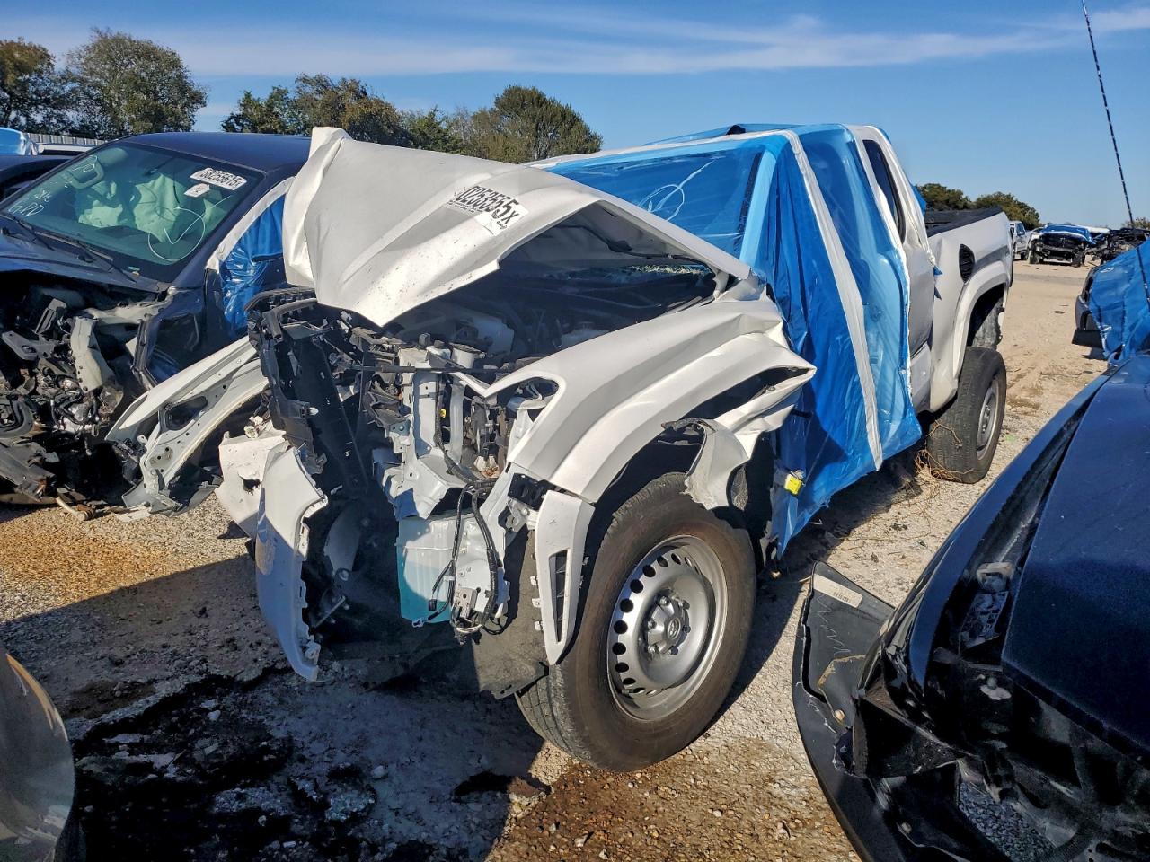 2024 Toyota Tacoma Xtracab white null gas 3TYJDAHN1RT004653 photo #1