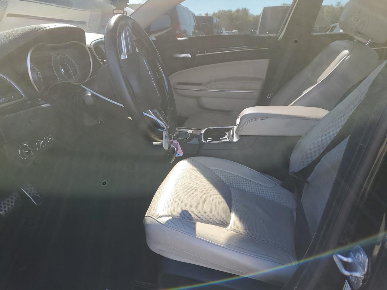 2018 Chrysler 300 Limited VIN: 2C3CCAKG7JH160253 Lot: 82302975