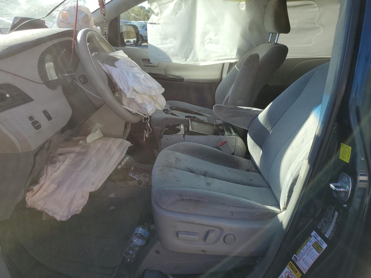 2011 Toyota Sienna Le VIN: 5TDKK3DC9BS116239 Lot: 82376125