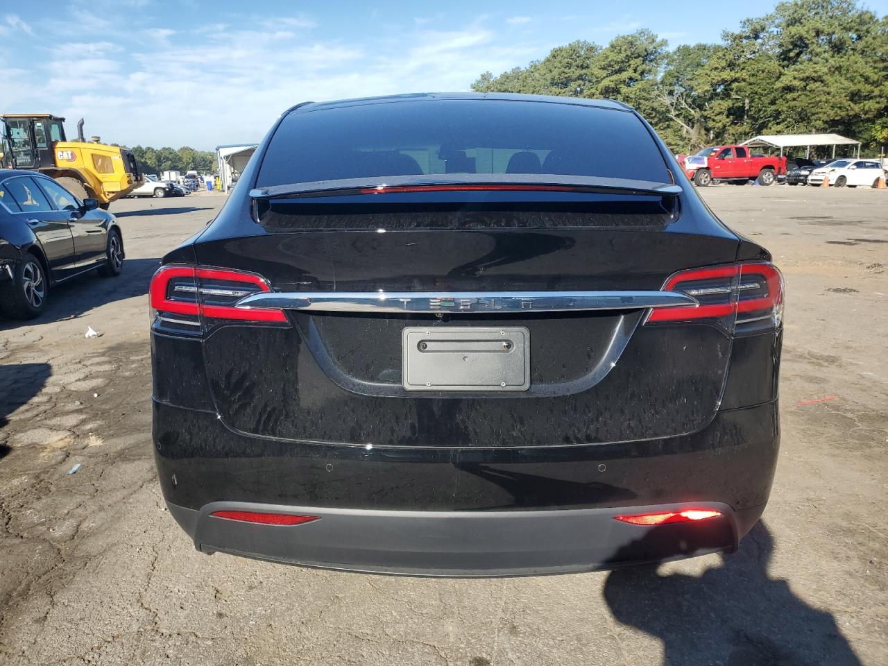2018 Tesla Model X VIN: 5YJXCBE22JF128352 Lot: 85075025