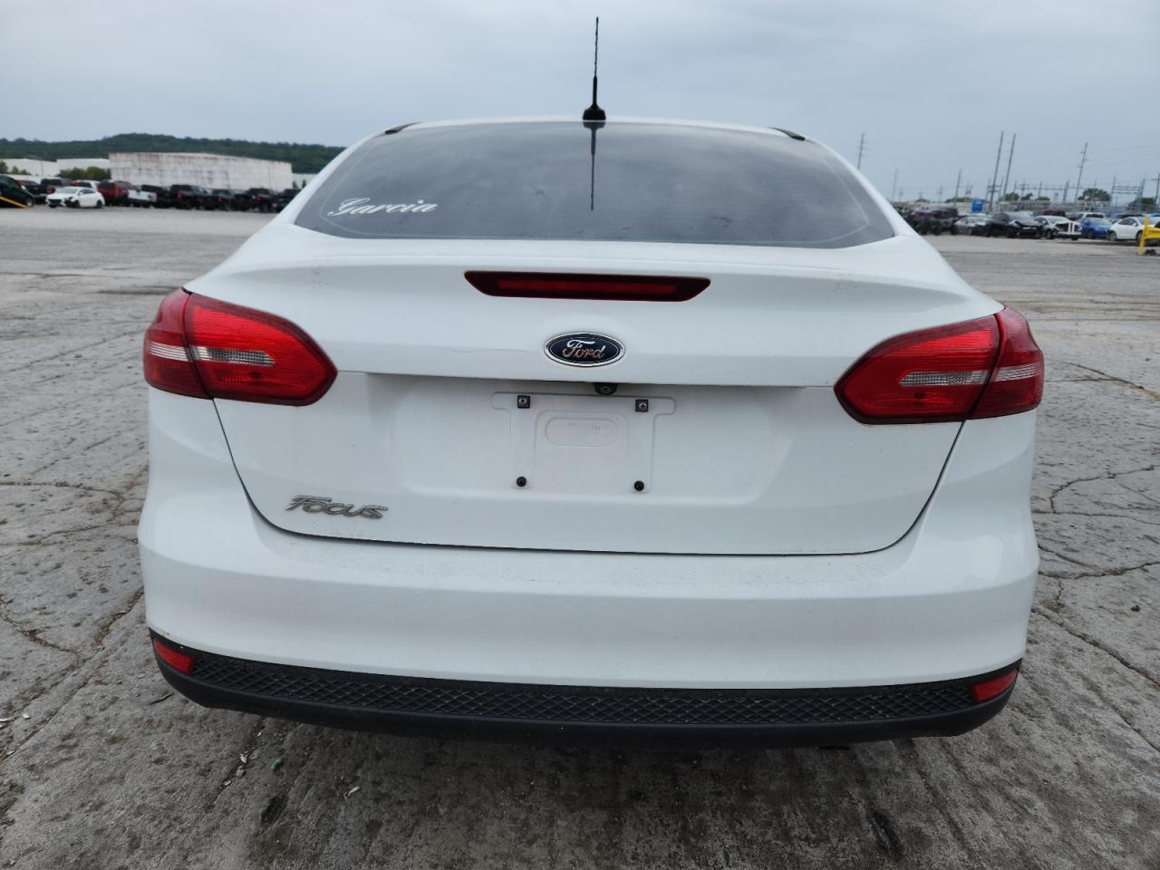 2018 Ford Focus S VIN: 1FADP3E29JL201541 Lot: 86626325