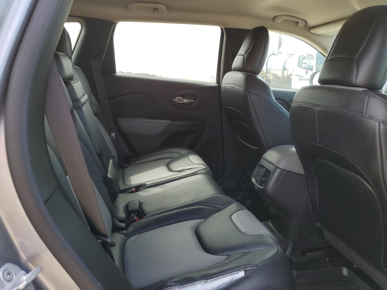 2014 Jeep Cherokee Limited VIN: 1C4PJLDS1EW104011 Lot: 84898675