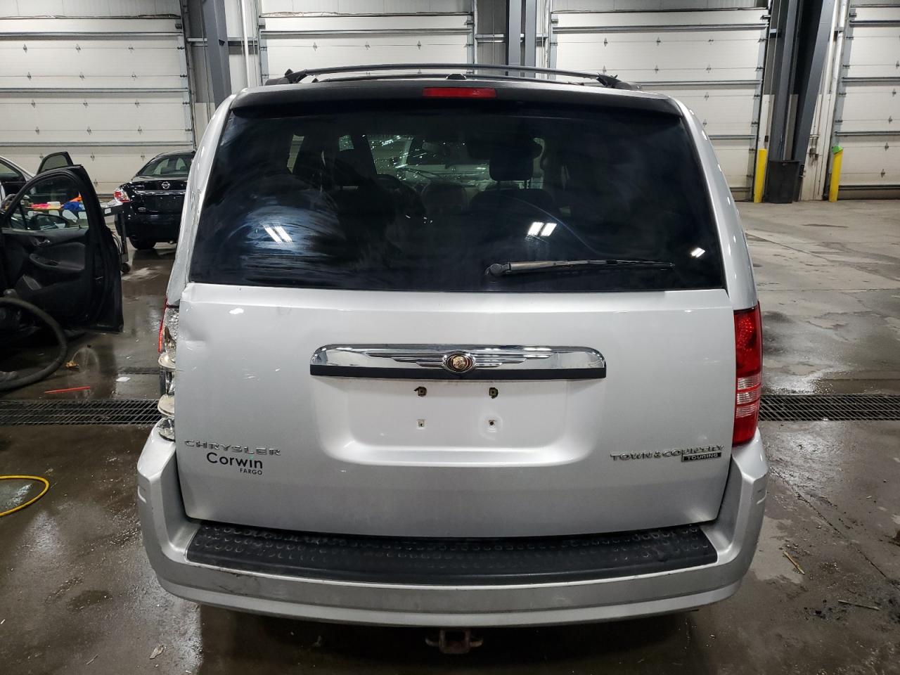 2010 Chrysler Town & Country Touring VIN: 2A4RR5D18AR494039 Lot: 87440325