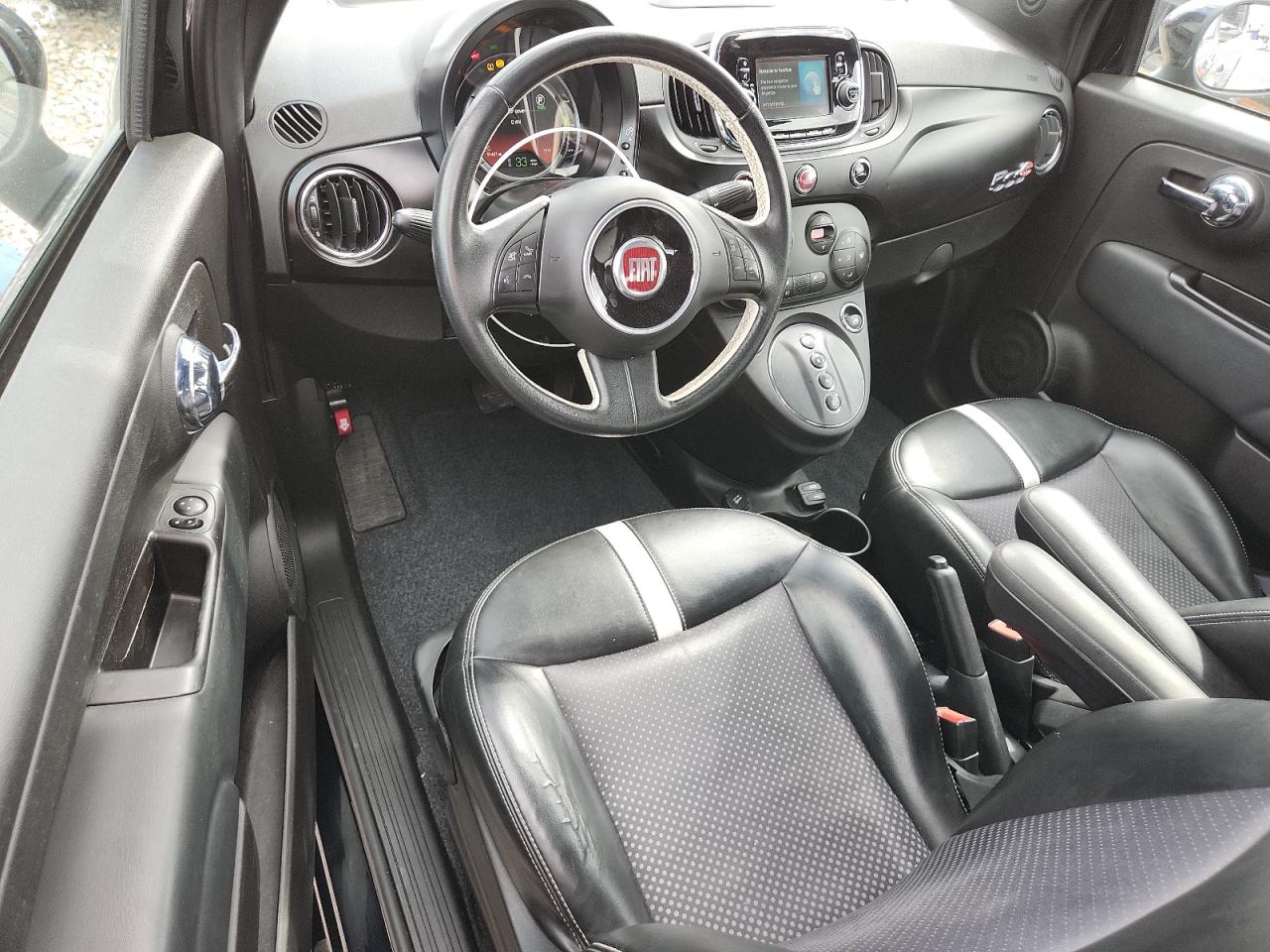 2017 Fiat 500 Electric VIN: 3C3CFFGEXHT544556 Lot: 85942365