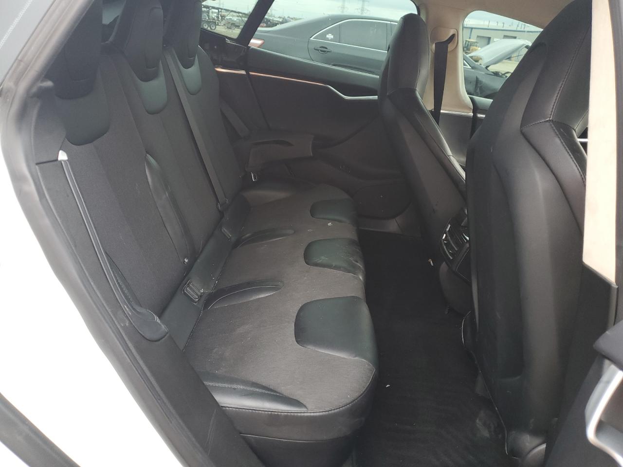 2016 Tesla Model S VIN: 5YJSA1E11GF154645 Lot: 86822975