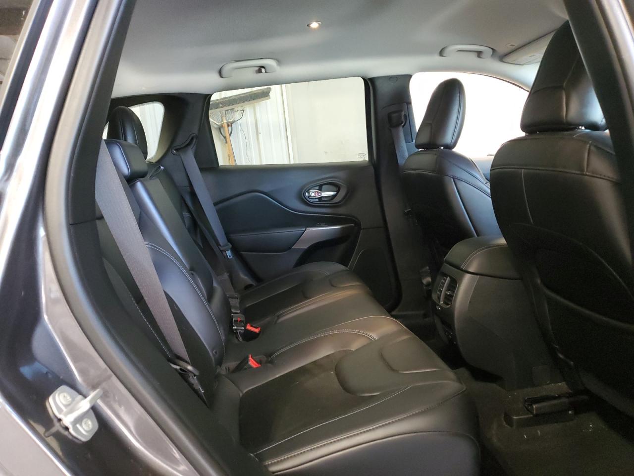 2019 Jeep Cherokee Latitude Plus VIN: 1C4PJMLB1KD453488 Lot: 84965545