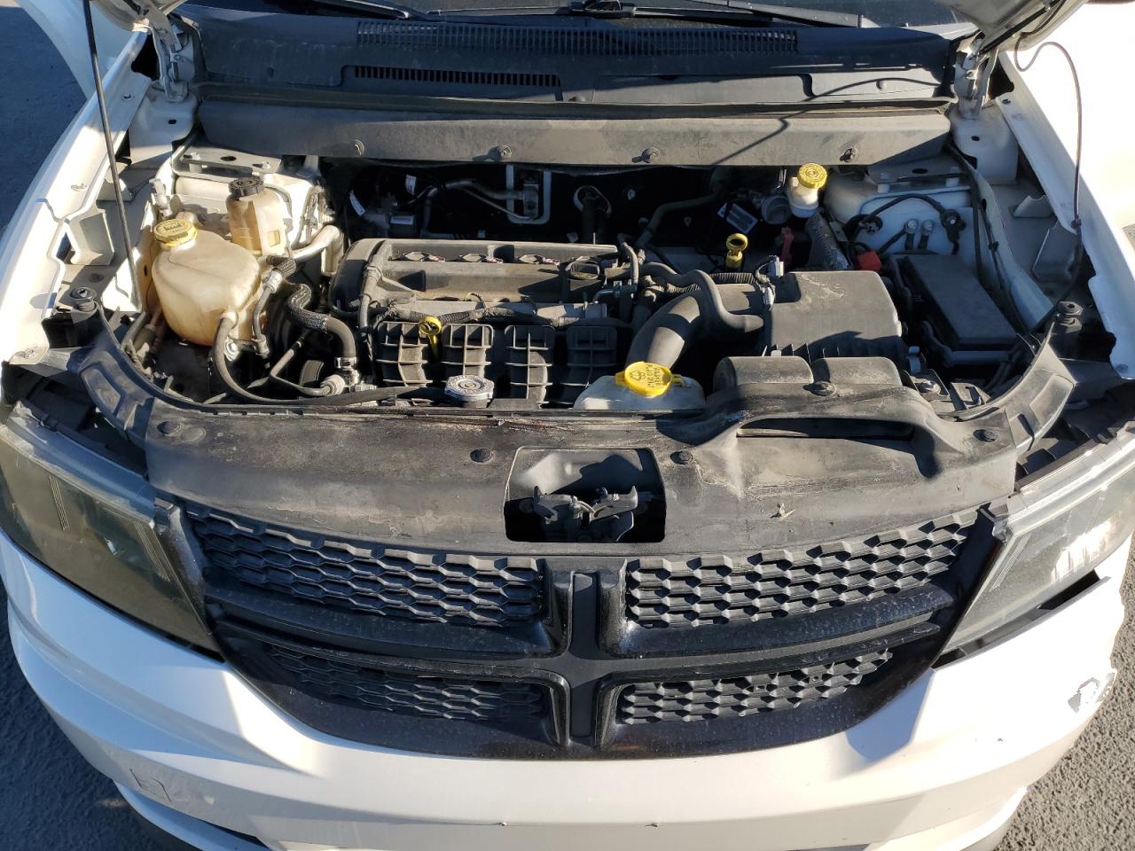 2018 Dodge Journey Se VIN: 3C4PDCAB4JT375754 Lot: 89933365