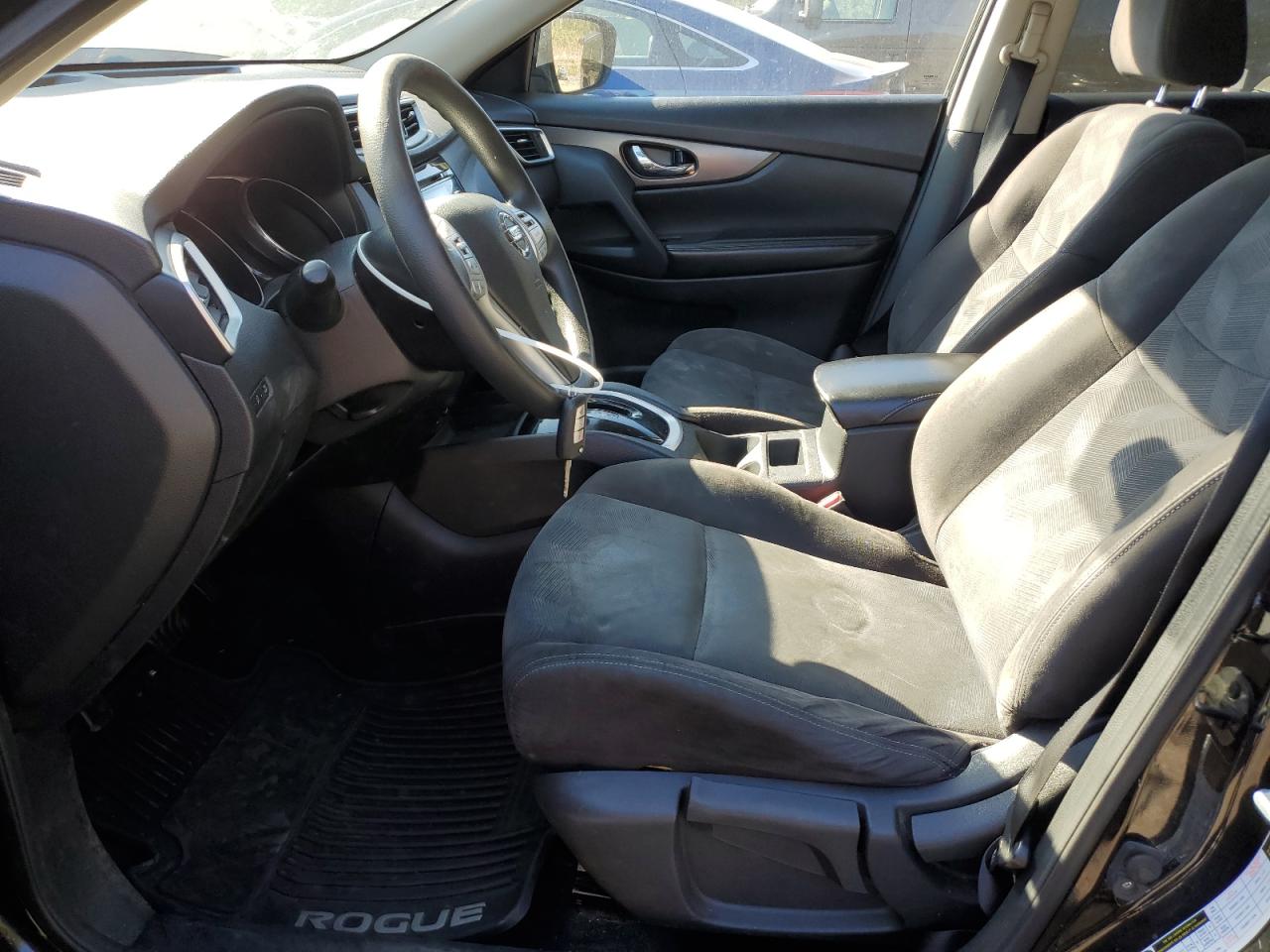 2015 Nissan Rogue S VIN: KNMAT2MV9FP537785 Lot: 84301665