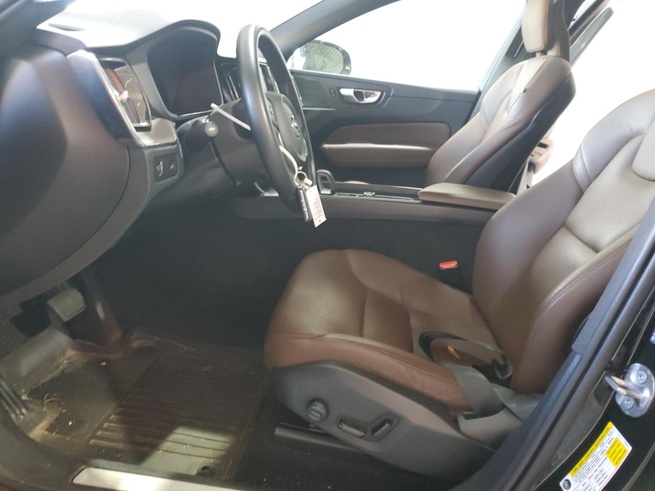 2022 Volvo Xc60 B5 Momentum VIN: YV4L12RK2N1015382 Lot: 86687725