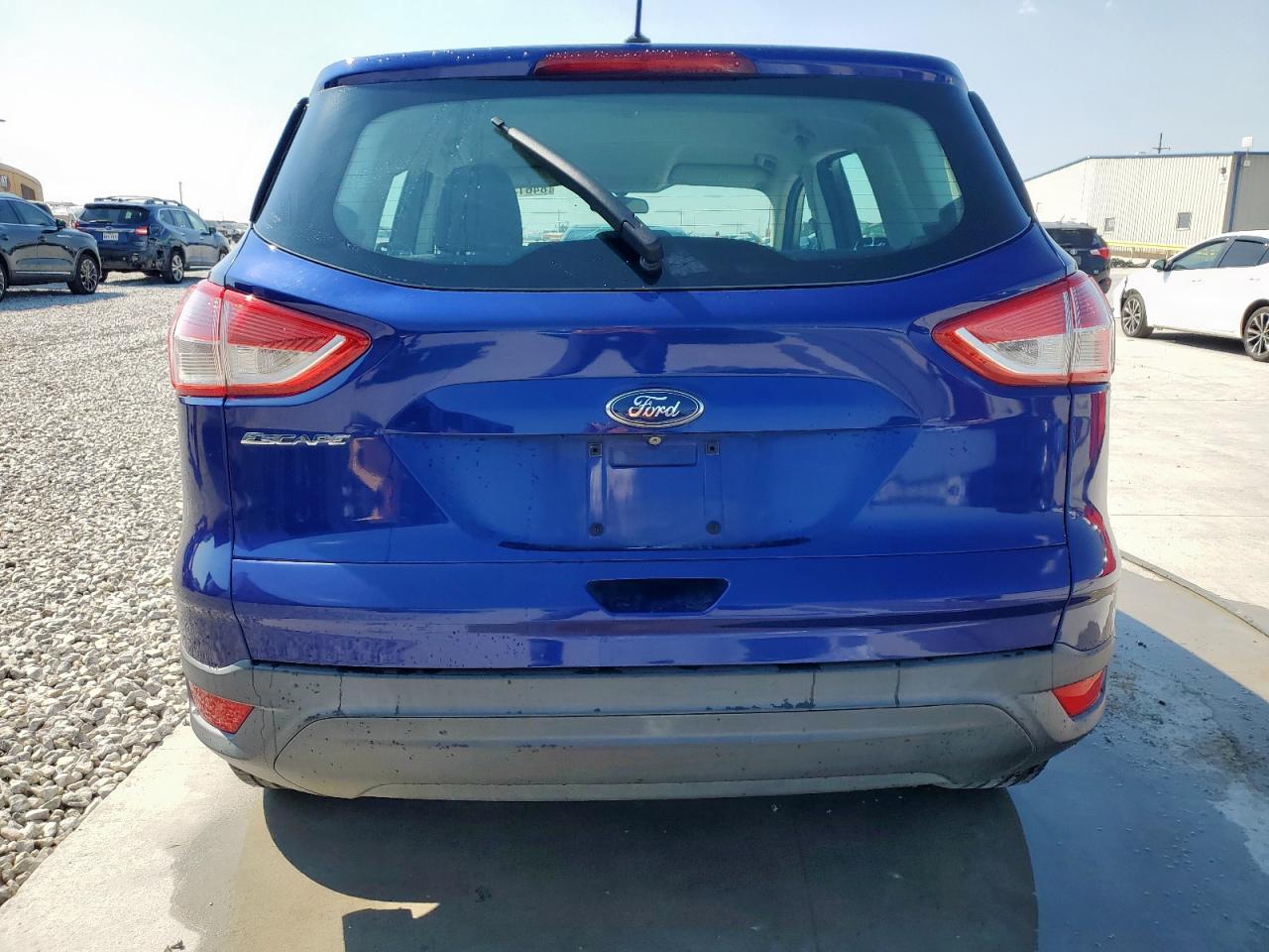 2015 Ford Escape S VIN: 1FMCU0F71FUA17134 Lot: 84613885