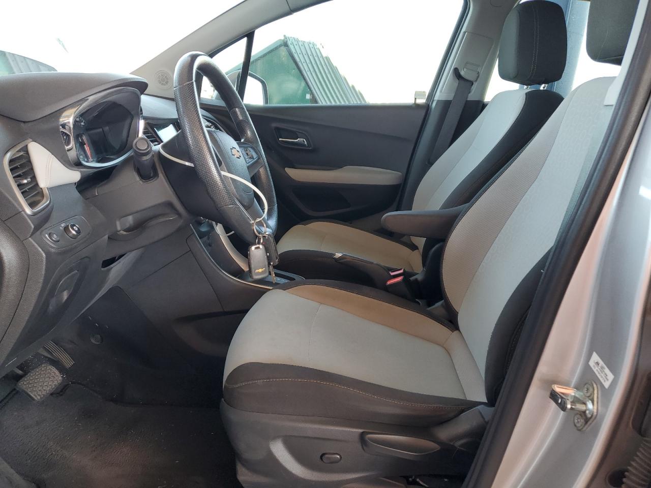 2018 Chevrolet Trax Ls VIN: 3GNCJKSB2JL228369 Lot: 82780285