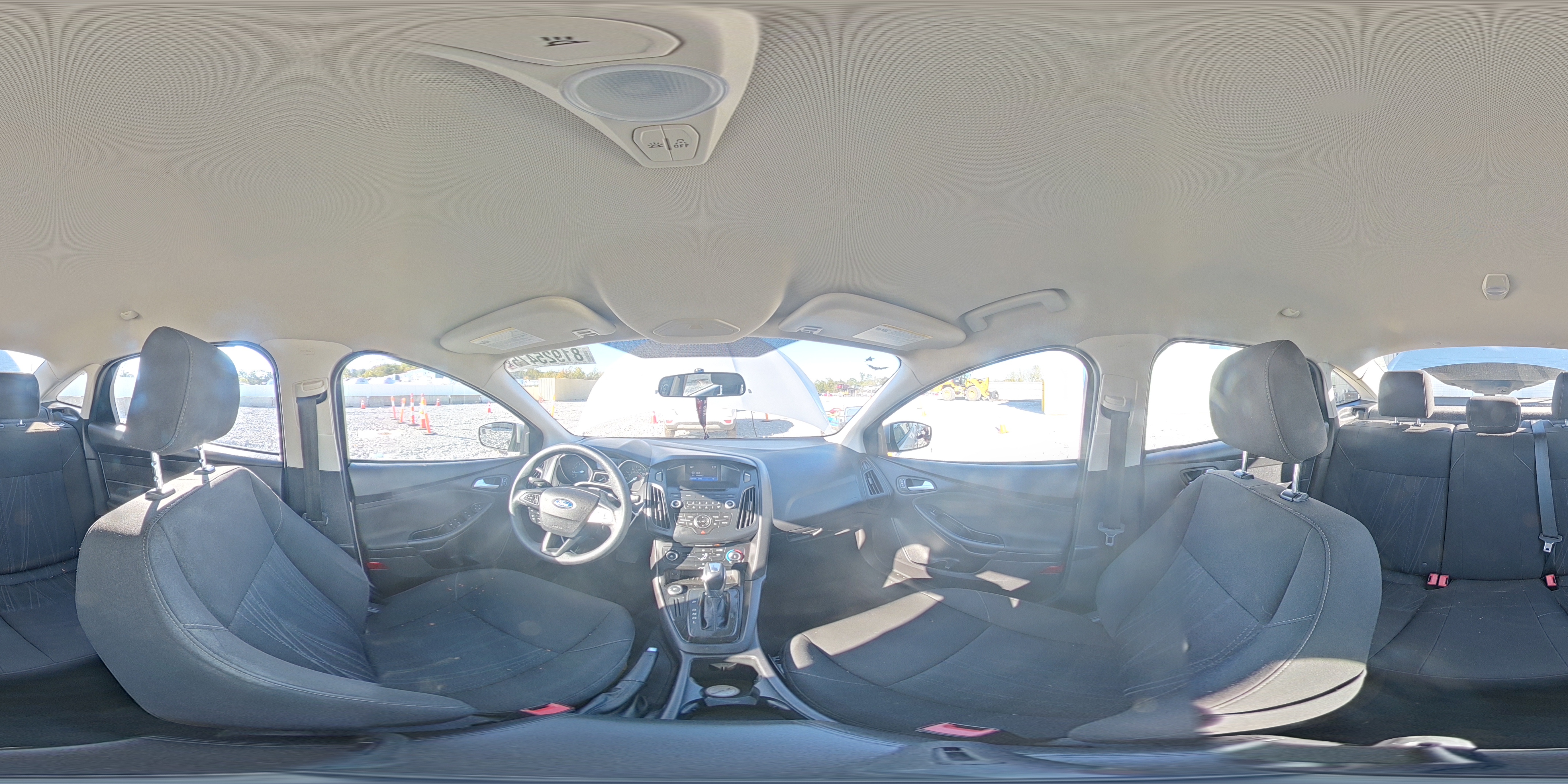 2015 Ford Focus Se VIN: 1FADP3F21FL217304 Lot: 81925475