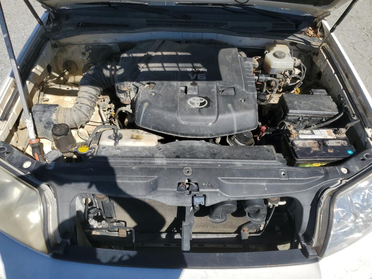 2004 Toyota 4Runner Sr5 VIN: JTEBU14R040041323 Lot: 89488825