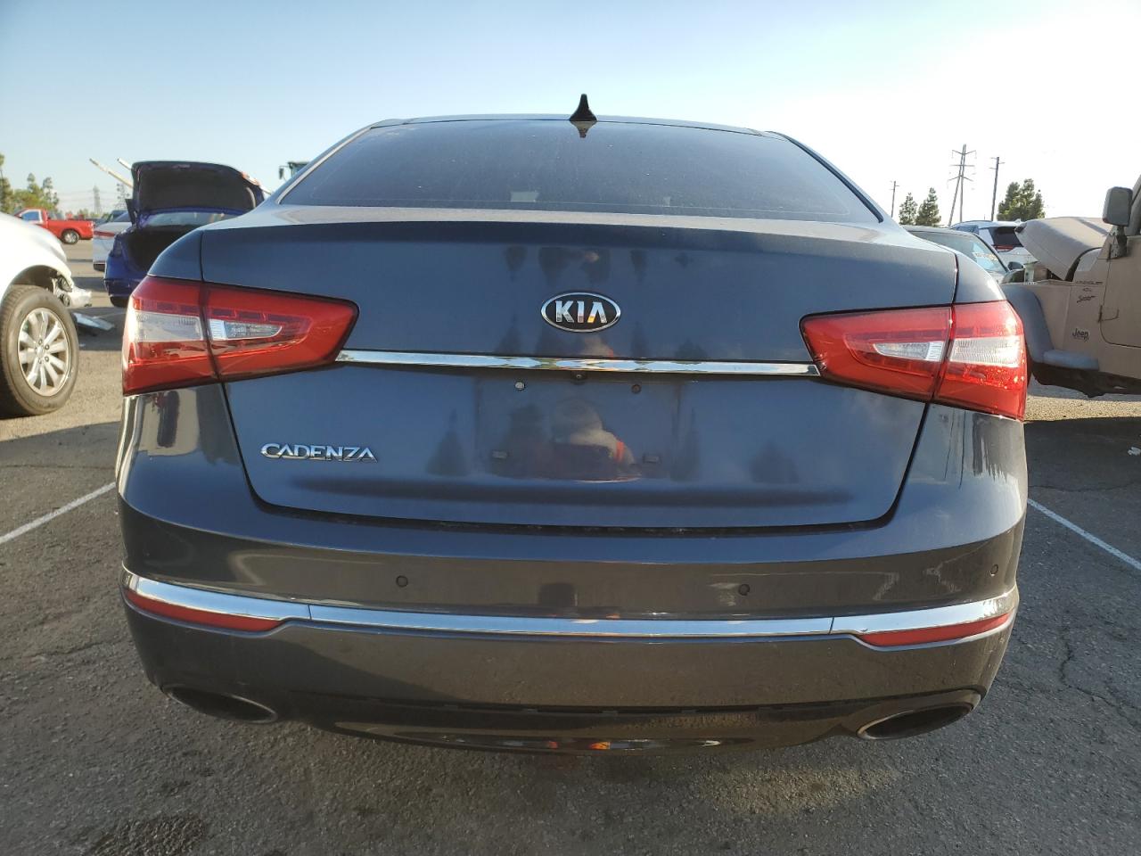 2014 Kia Cadenza Premium VIN: KNALN4D75E5122258 Lot: 86866145