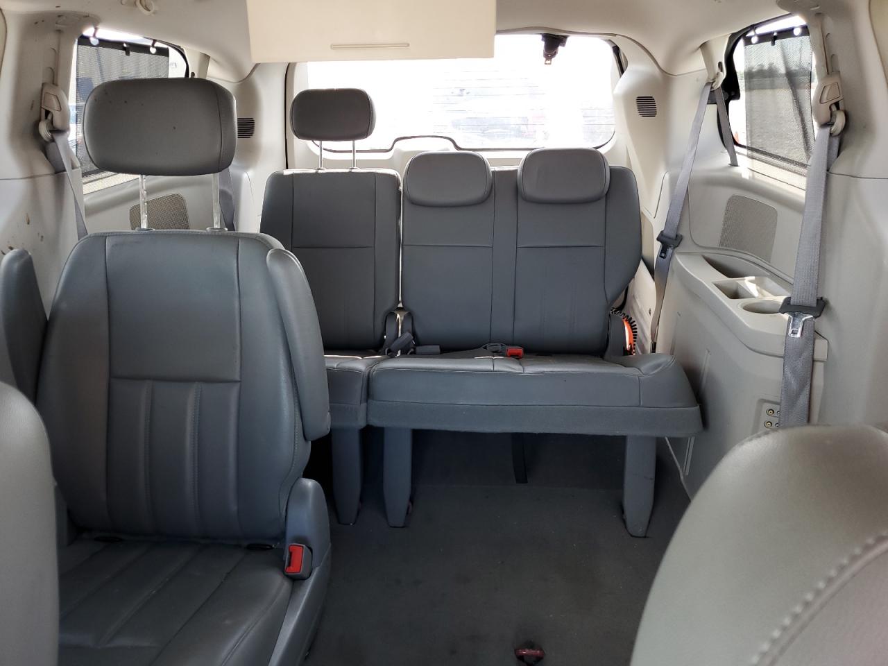 2009 Chrysler Town & Country Touring VIN: 2A8HR54139R631796 Lot: 90316135