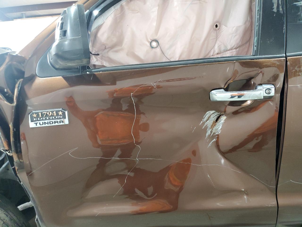 2014 Toyota Tundra Crewmax Platinum VIN: 5TFAW5F19EX414392 Lot: 84766475