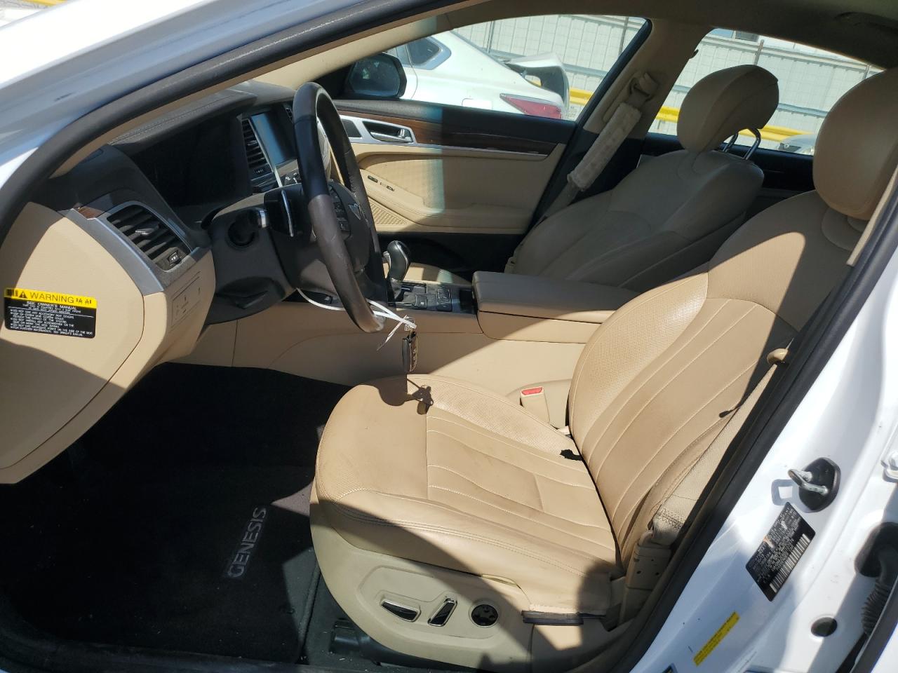 2016 Hyundai Genesis 3.8L VIN: KMHGN4JE6GU107876 Lot: 87276225