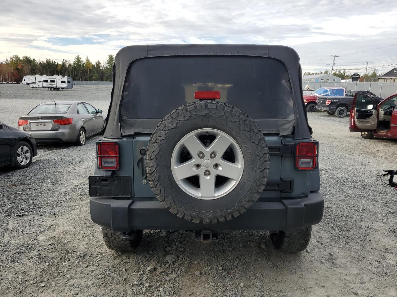 2014 Jeep Wrangler Unlimited Sport VIN: 1C4BJWDGXEL250187 Lot: 86255405