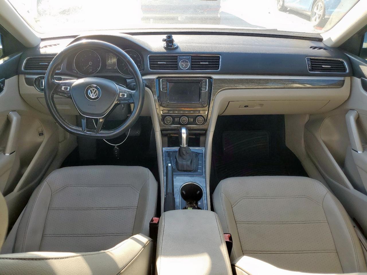 2016 Volkswagen Passat Se VIN: 1VWBS7A34GC019869 Lot: 82271645