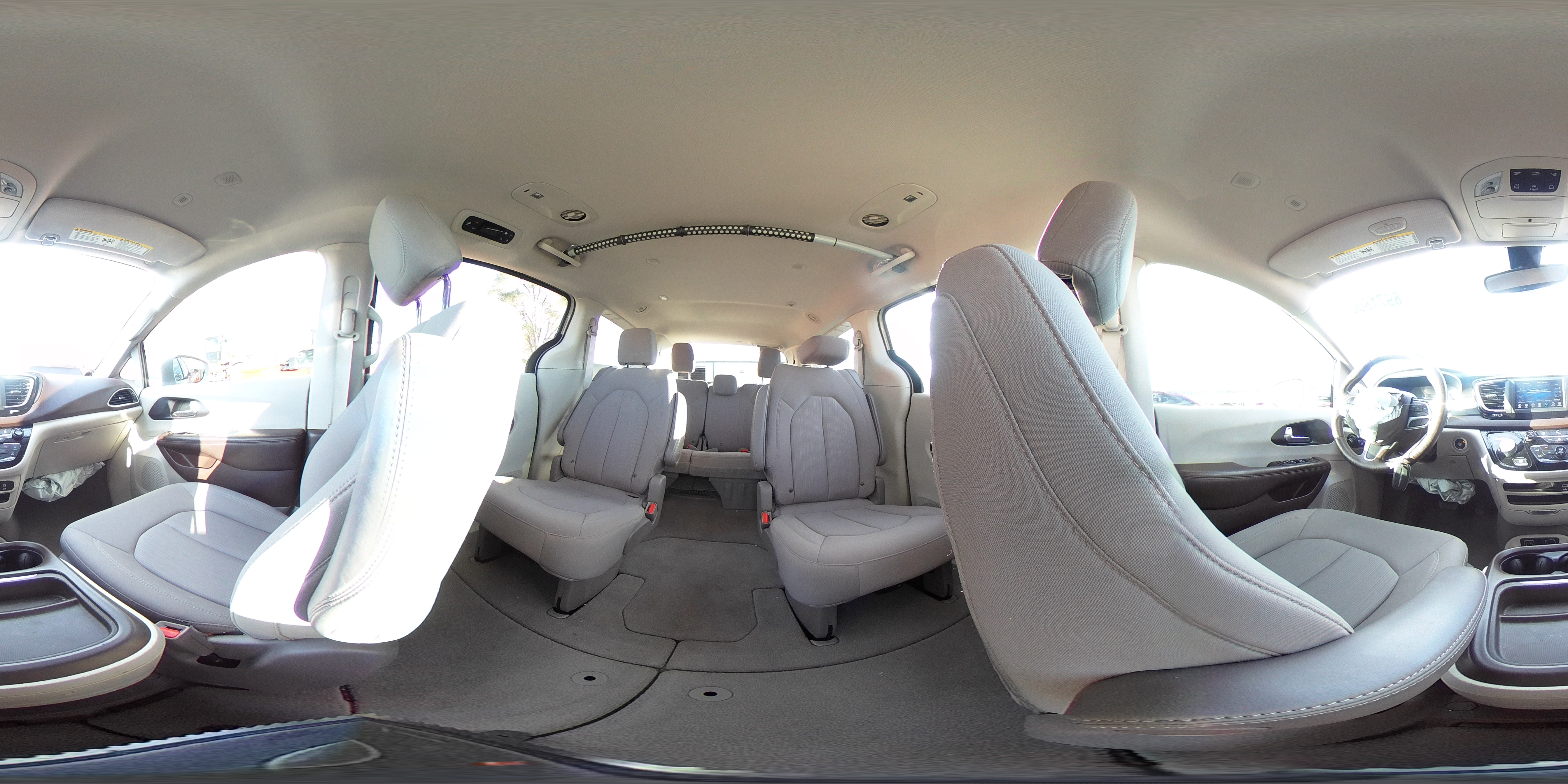 2020 Chrysler Pacifica Touring VIN: 2C4RC1FGXLR197455 Lot: 89718005