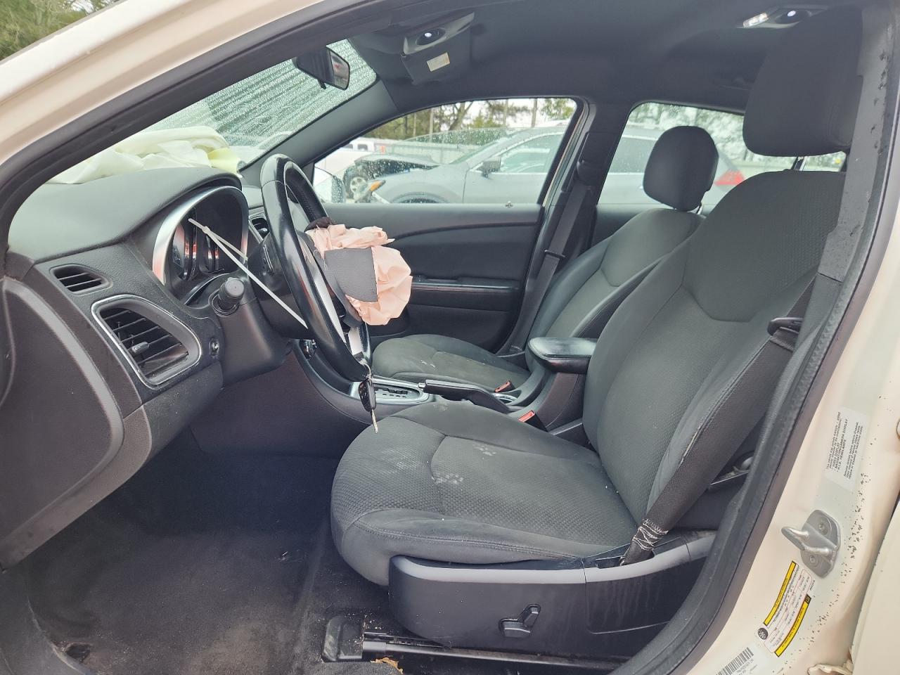 2011 Chrysler 200 Touring VIN: 1C3BC1FG7BN522418 Lot: 82227825