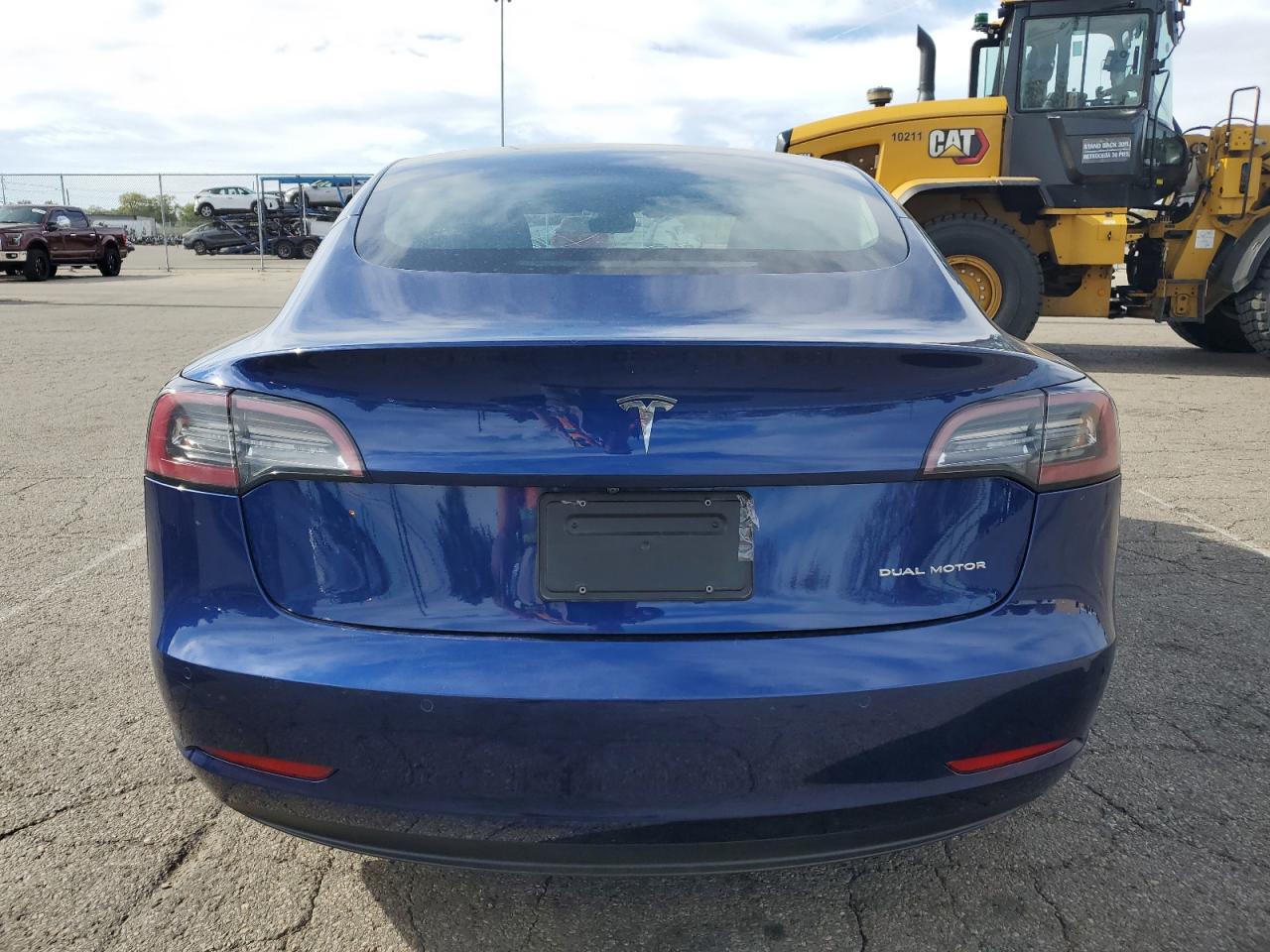 2020 Tesla Model 3 VIN: 5YJ3E1EB4LF735147 Lot: 90114865
