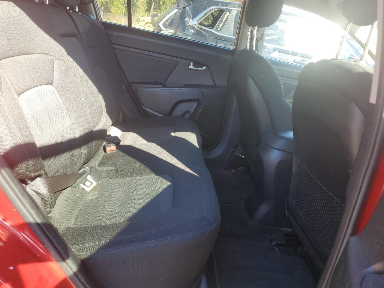 2011 Kia Sportage Lx VIN: KNDPB3A24B7075742 Lot: 82410725