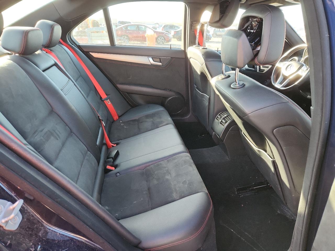 2013 Mercedes-Benz C 250 VIN: WDDGF4HB8DR268327 Lot: 89925975