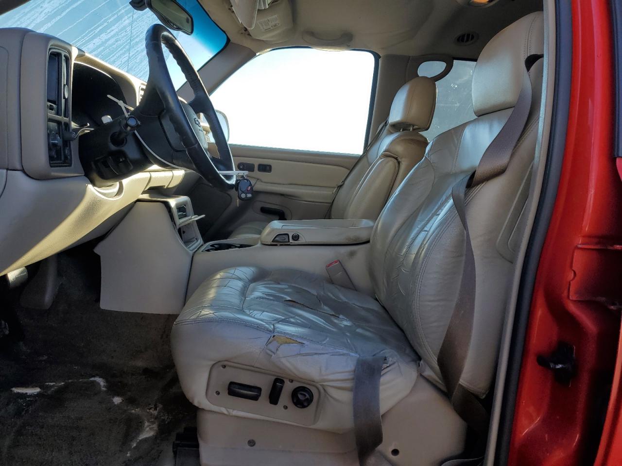 2002 Chevrolet Tahoe C1500 VIN: 1GNEC13Z52R206174 Lot: 82536155