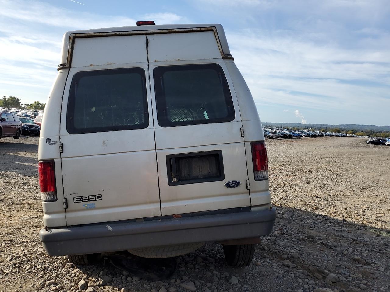 2003 Ford Econoline E250 Van VIN: 1FTNE24W63HC02719 Lot: 83846355