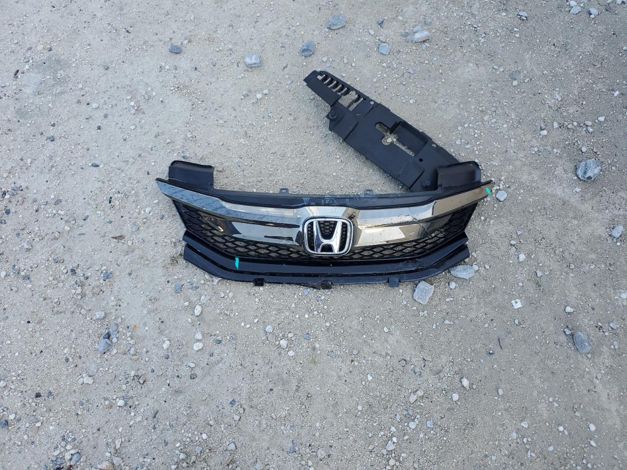 2016 Honda Accord Exl VIN: 1HGCT2B83GA001068 Lot: 83952925