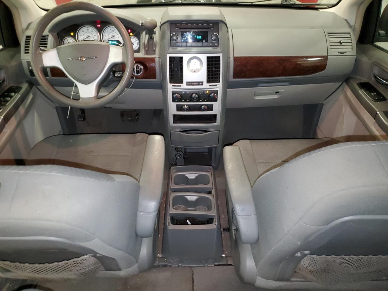 2010 Chrysler Town & Country Lx VIN: 2A4RR4DE3AR166105 Lot: 86264355