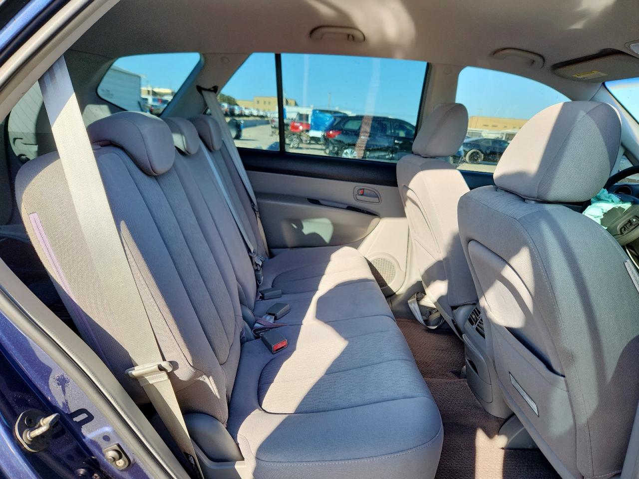2007 Kia Rondo Base VIN: KNAFG525877088788 Lot: 84795115