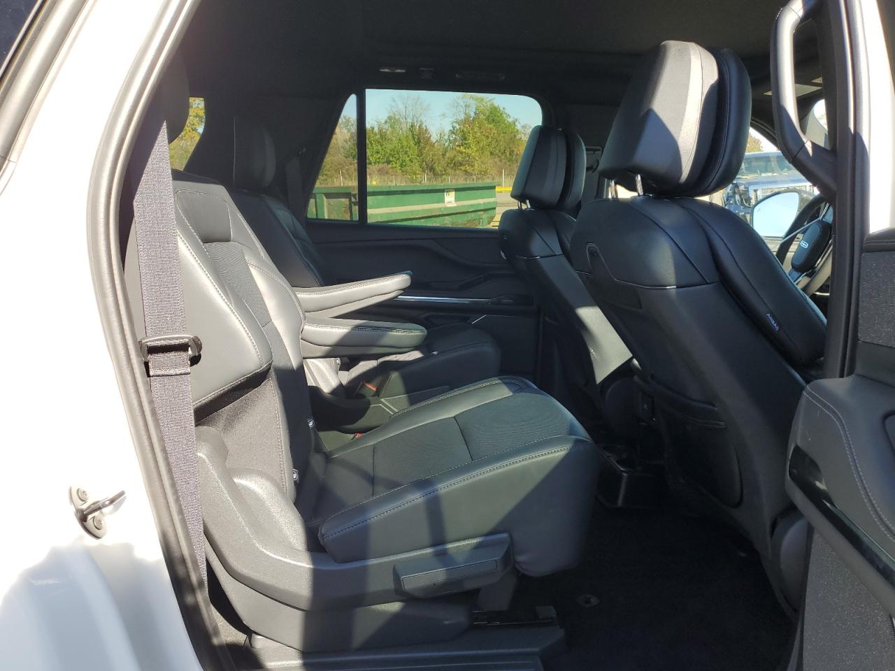 2025 Lincoln Navigator L Reserve VIN: 5LMJJ3LG5SEL11806 Lot: 86076835